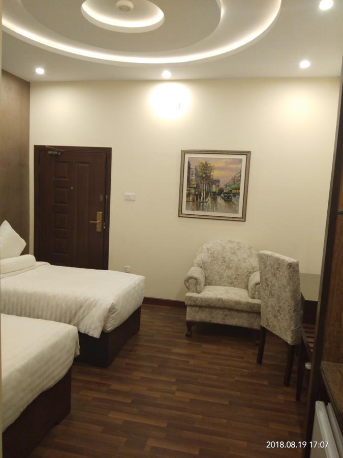 S Chalet Мултан Екстериор снимка